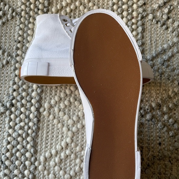 Good News High-Tops - NWT - Picture 5 of 7